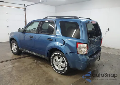 2009 Ford Escape Xlt z USA, uszkodzony, nr VIN 1FMCU03739KD00476